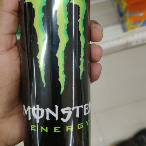 Monster Energy Drink Original 16 fl oz — front of pack
