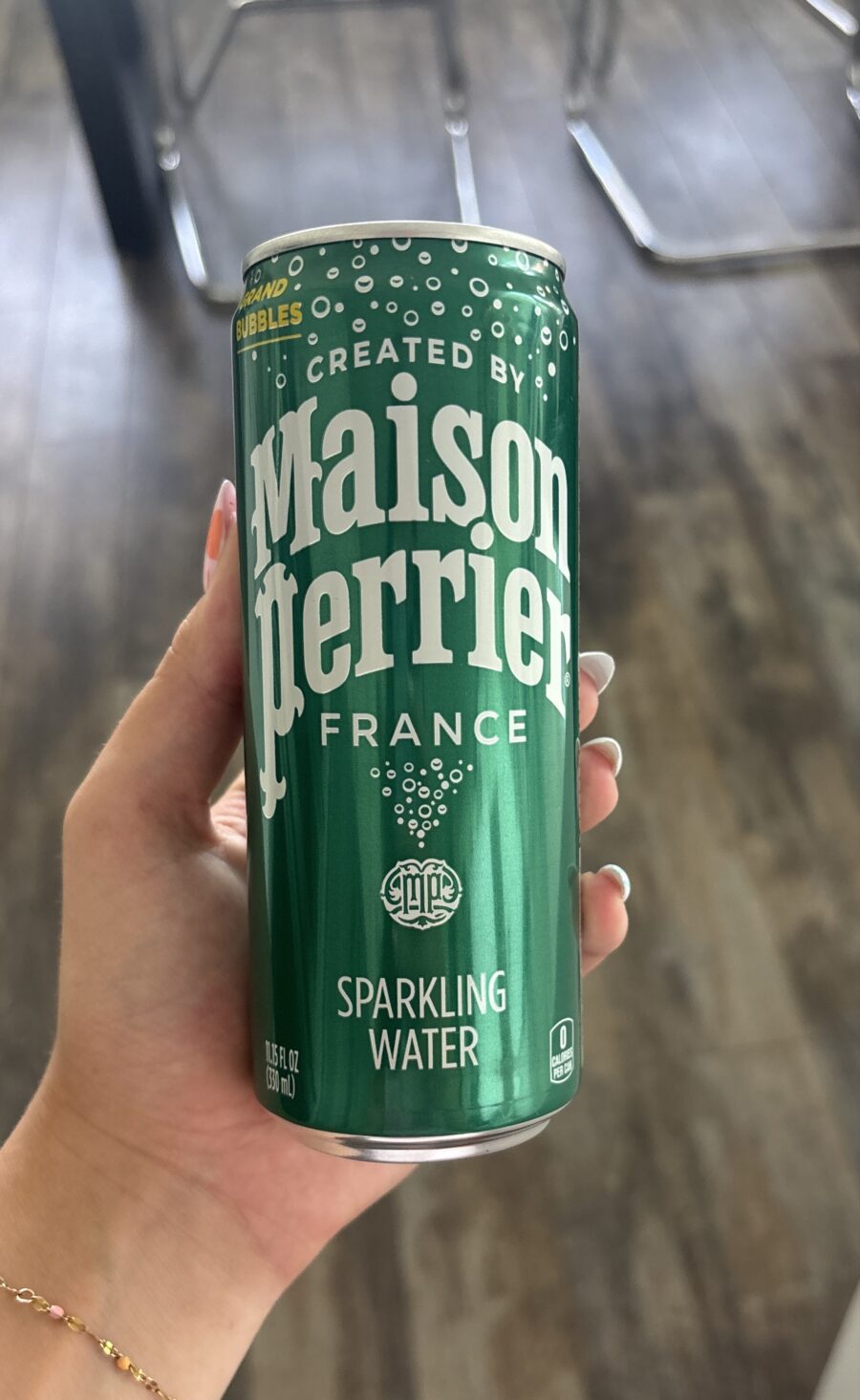 Perrier Sparkling Mineral Water Original 11.15 fl oz — Front view