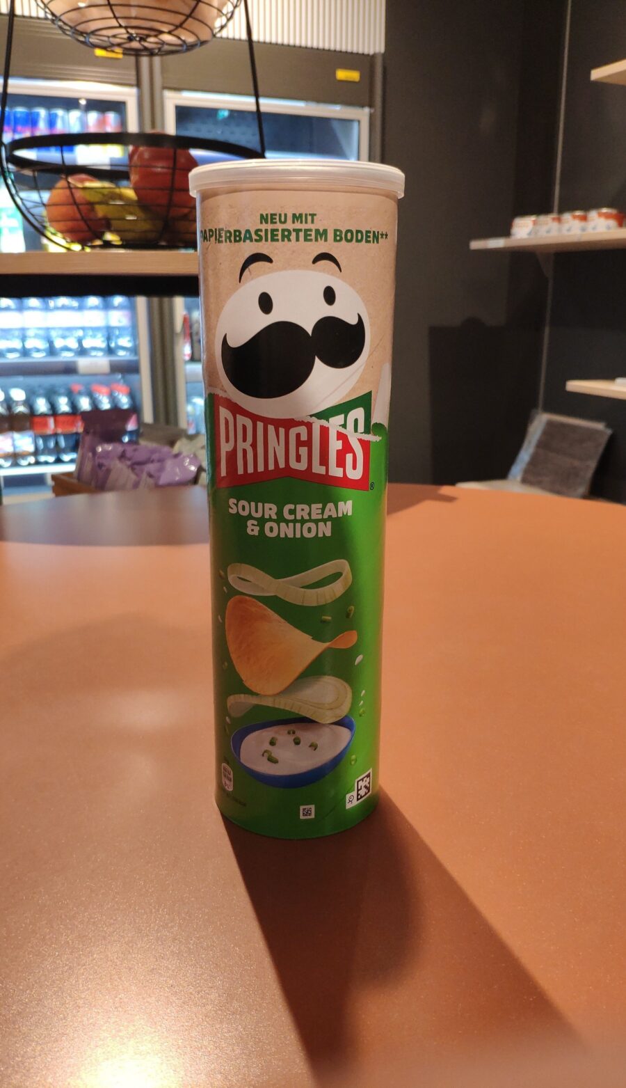 Pringles Potato Crisps Sour Cream & Onion 2.3 oz — Front view