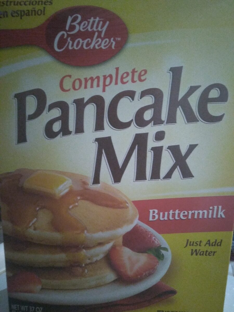 Betty Crocker Pancake & Baking Mix Buttermilk 32 oz — Front view