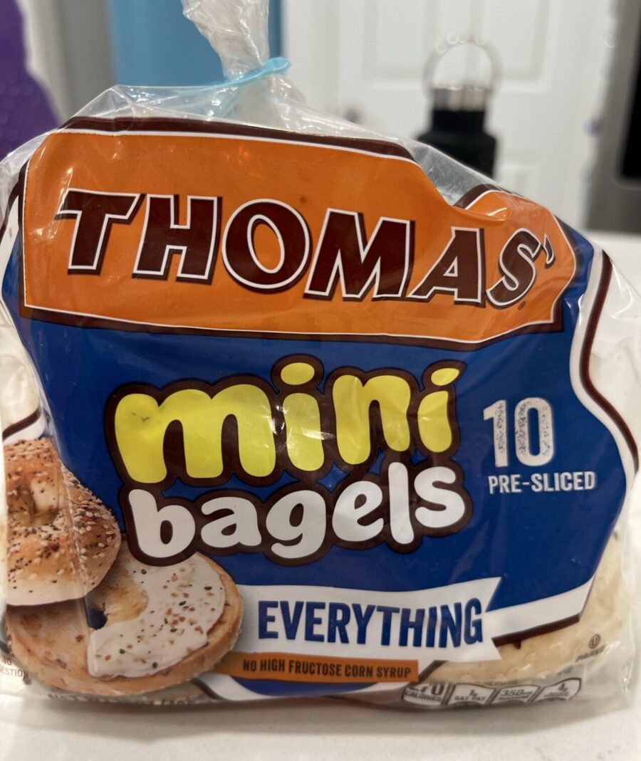 Thomas' Bagels Everything 6-Count — Front view
