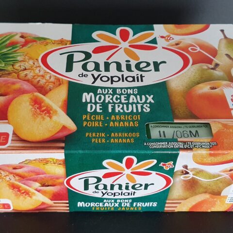 Yoplait Original Yogurt French Vanilla 6 oz — front of pack