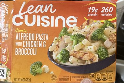 Lean Cuisine Frozen Meal Chicken Alfredo 10 oz — front of pack