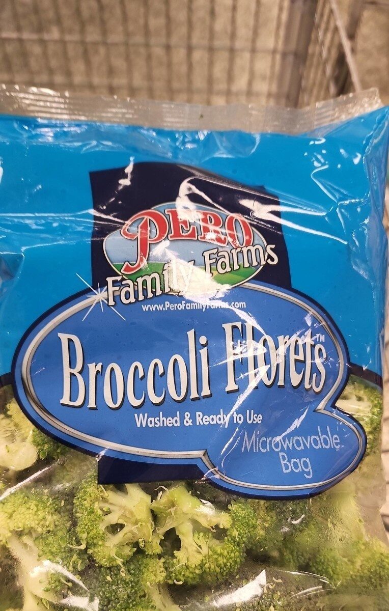 Pero Family Farms Broccoli Florets Steam in Bag 8 oz — Front view