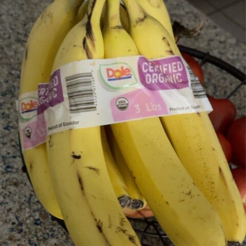 Dole Bananas Organic 3 lb Bunch — front of pack