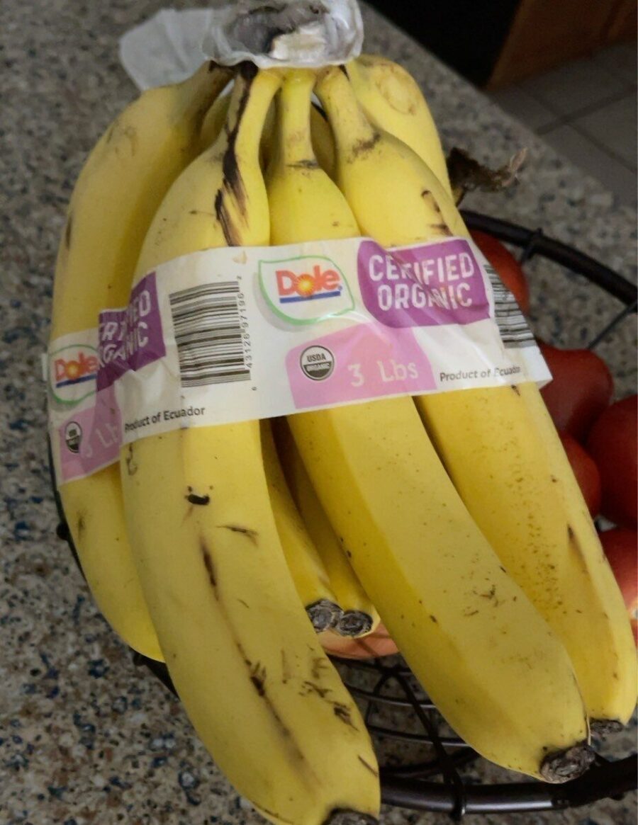 Dole Bananas Organic 3 lb Bunch — Front view