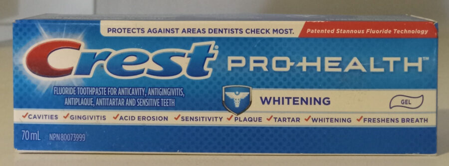 Crest Toothpaste 3D White 3.5 oz — Front view