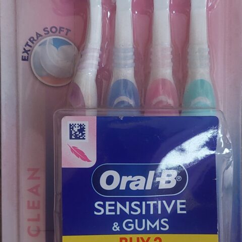 Oral-B Toothbrushes Soft 8-Pack — front of pack