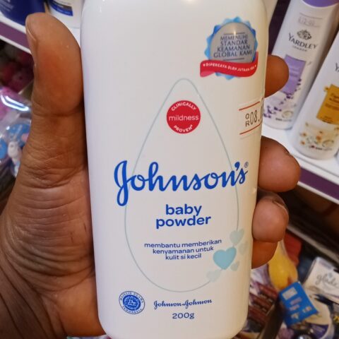 Johnson's Baby Shampoo Gentle 13.6 fl oz — front of pack
