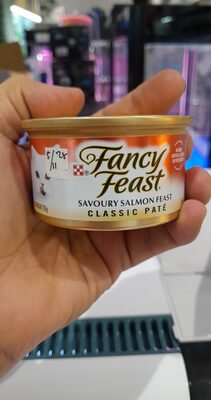 Fancy Feast Wet Cat Food Grilled Chicken 12-Count — front of pack