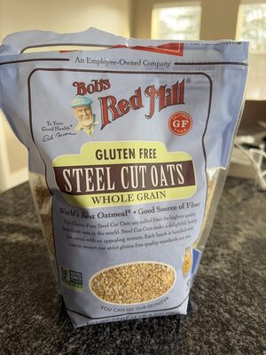 Bob’s Red Mill Oatmeal Gluten Free Oats 54 oz — front of pack